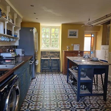 Historic Cardiff Centre Couples Retreat, 1 Bed Maisonette Exterior photo