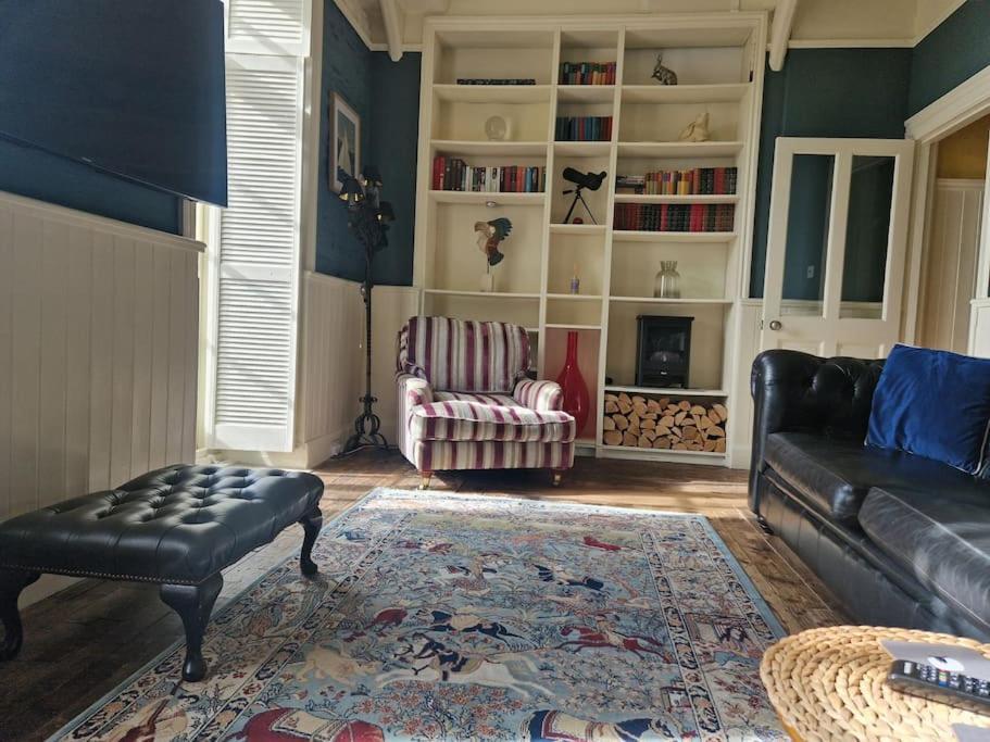 Apartment Historic Centre Couples Retreat, 1 Bed Maisonette Cardiff